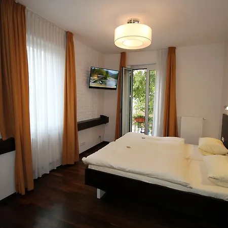 Konukevi Goldene Gans 3*
